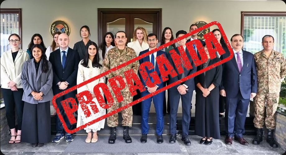FACT CHECK: Fake News Alert - Pakistani dictator Asim Munir interacted with a delegation o...